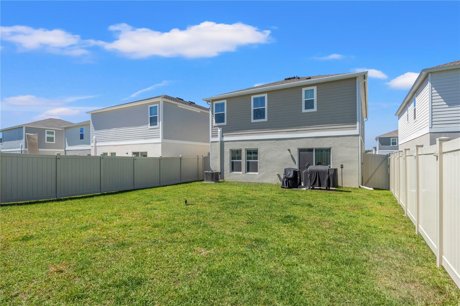 7580 Freesia Trce Property Photo 32