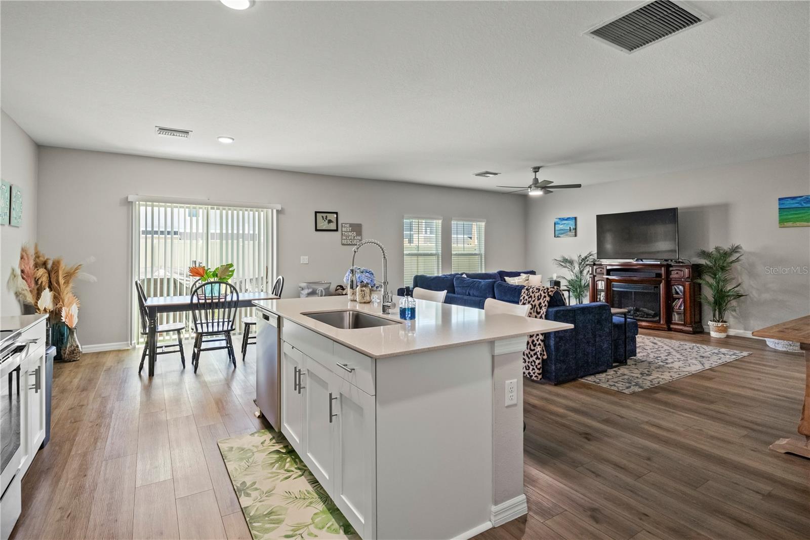 7580 Freesia Trce Property Photo 33