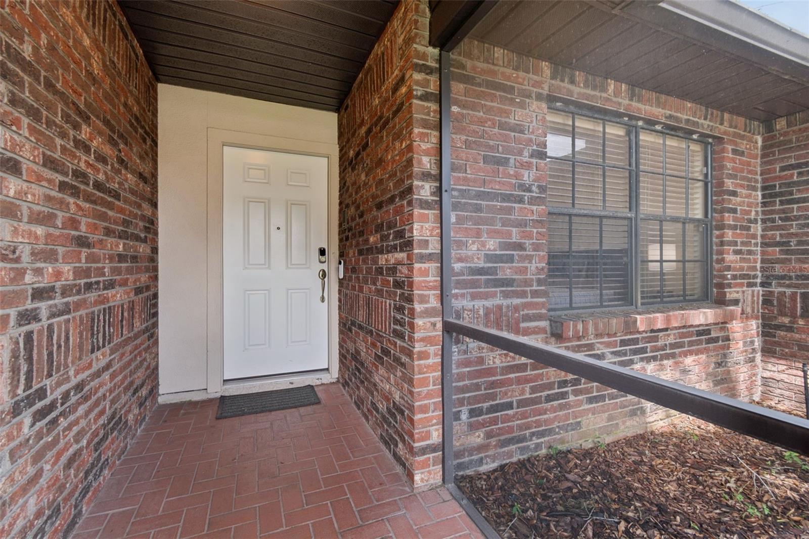 653 Timber Pond Dr Property Photo 8