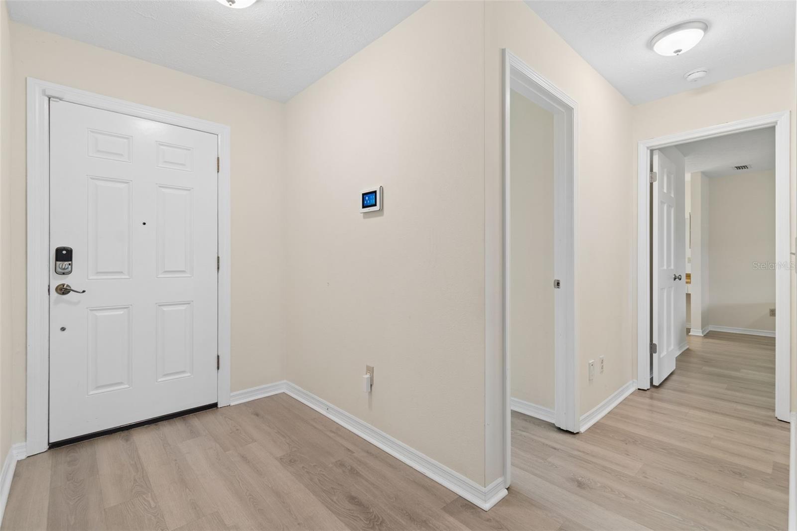 653 Timber Pond Dr Property Photo 10