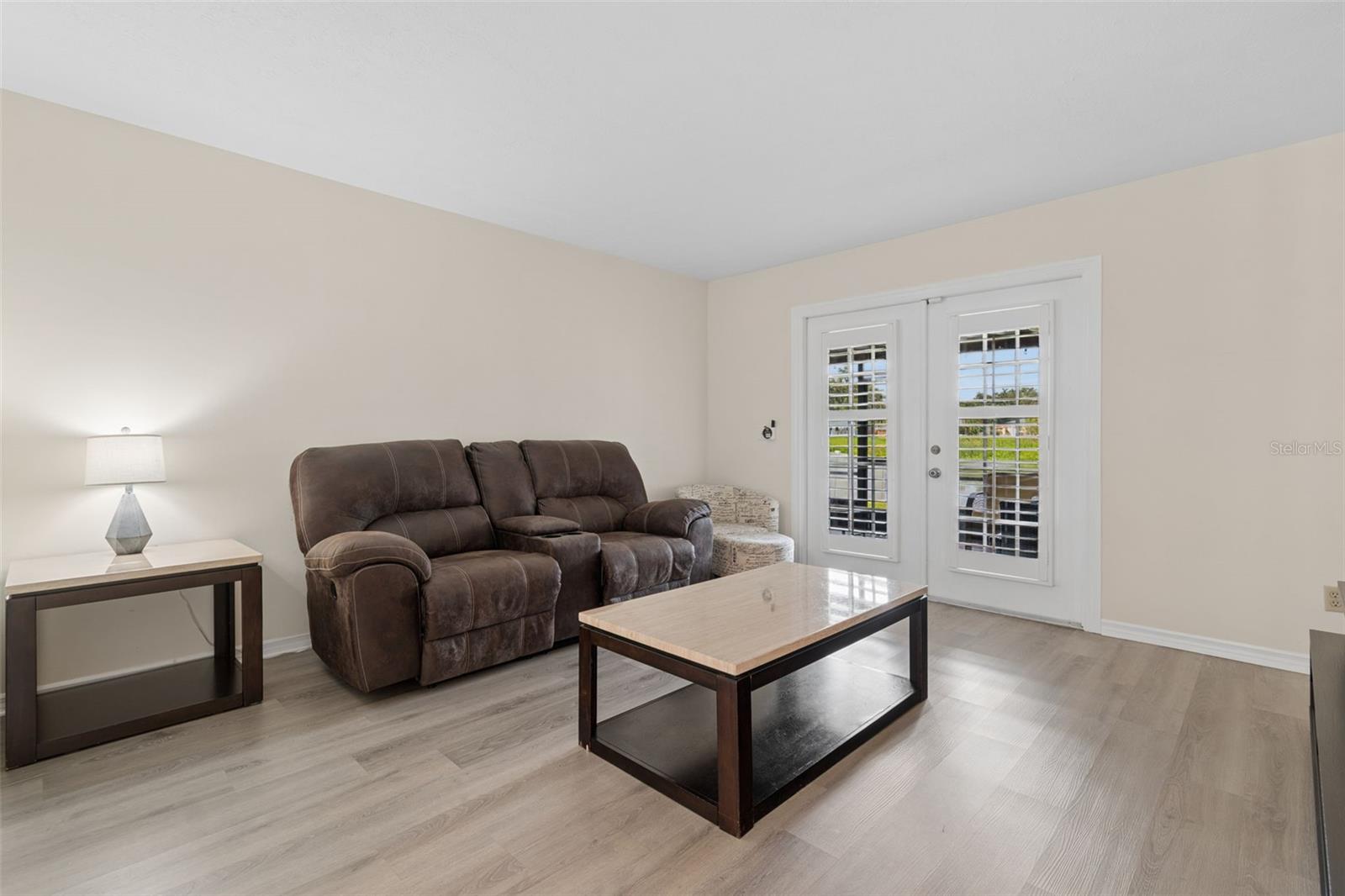 653 Timber Pond Dr Property Photo 11