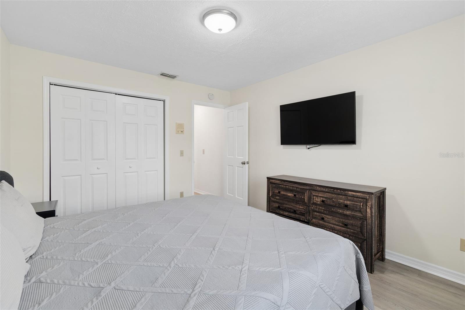 653 Timber Pond Dr Property Photo 44