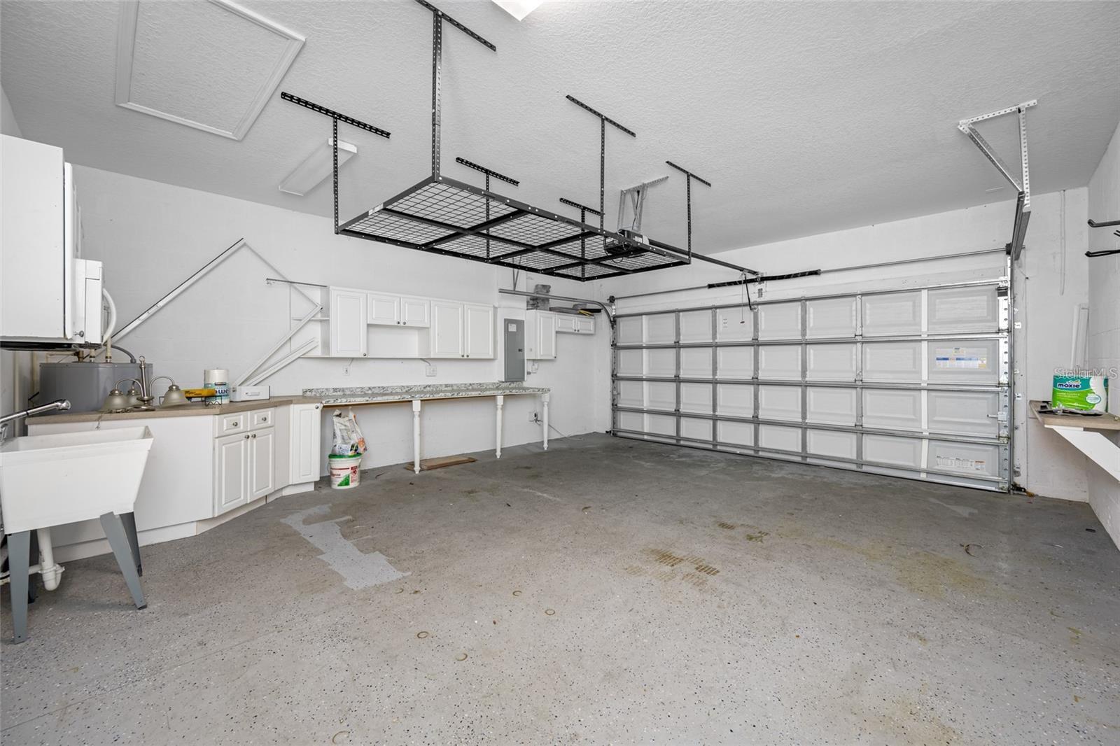 230 Clayton St Property Photo 27