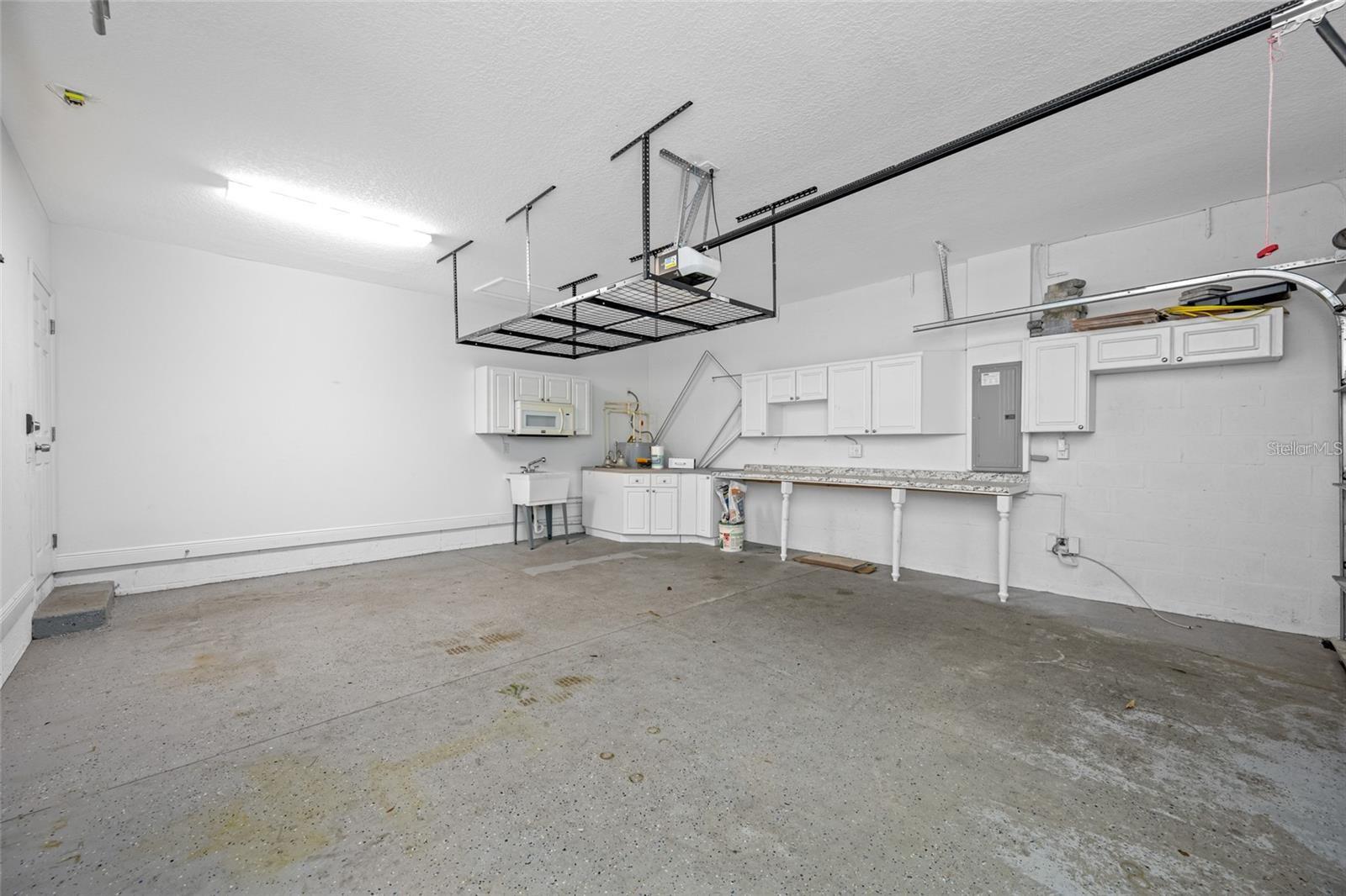 230 Clayton St Property Photo 28