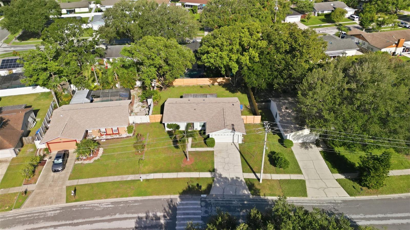 15906 Crying Wind Dr Property Photo 28