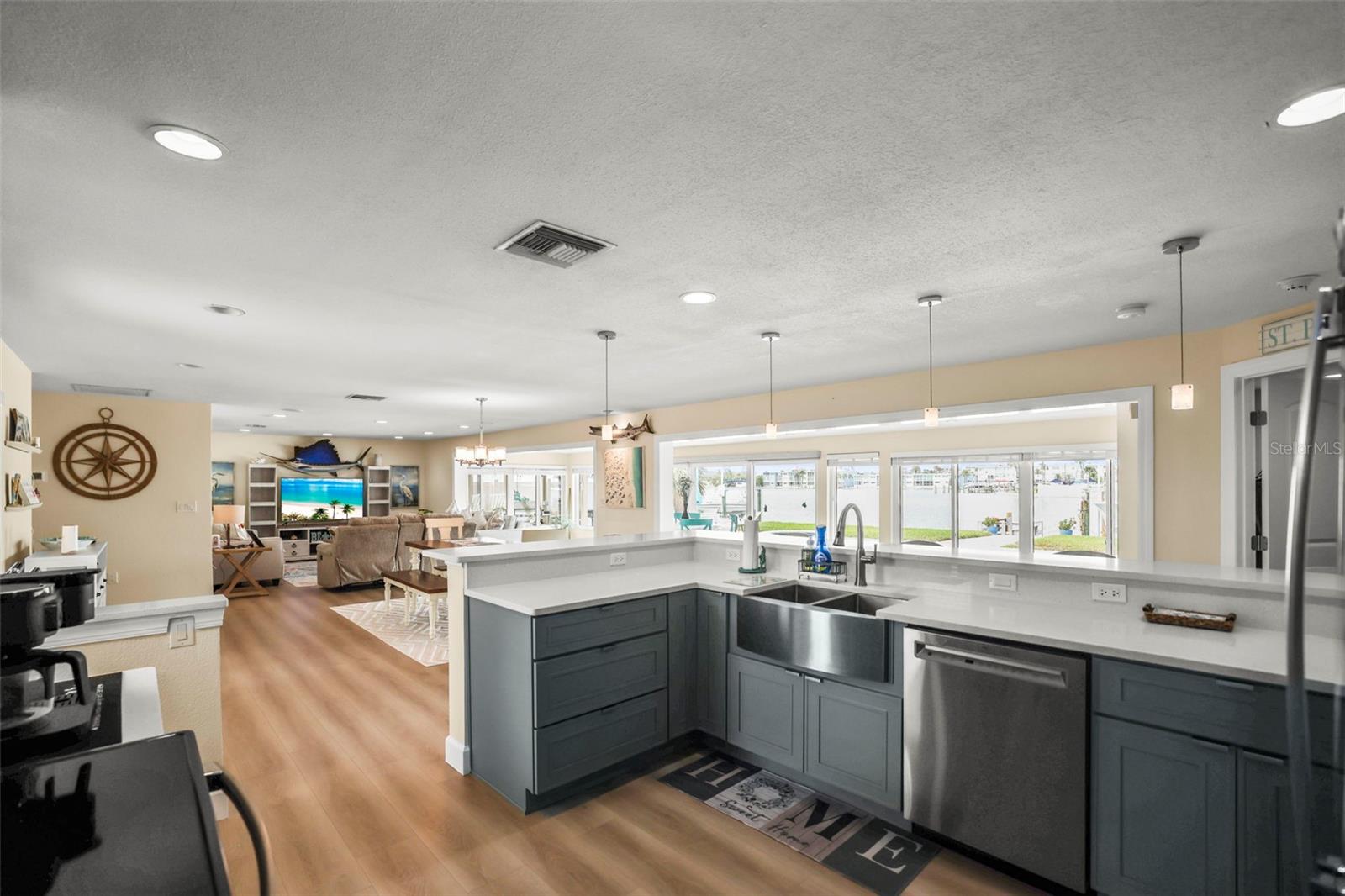 6360 2nd Palm Pt Property Photo 17