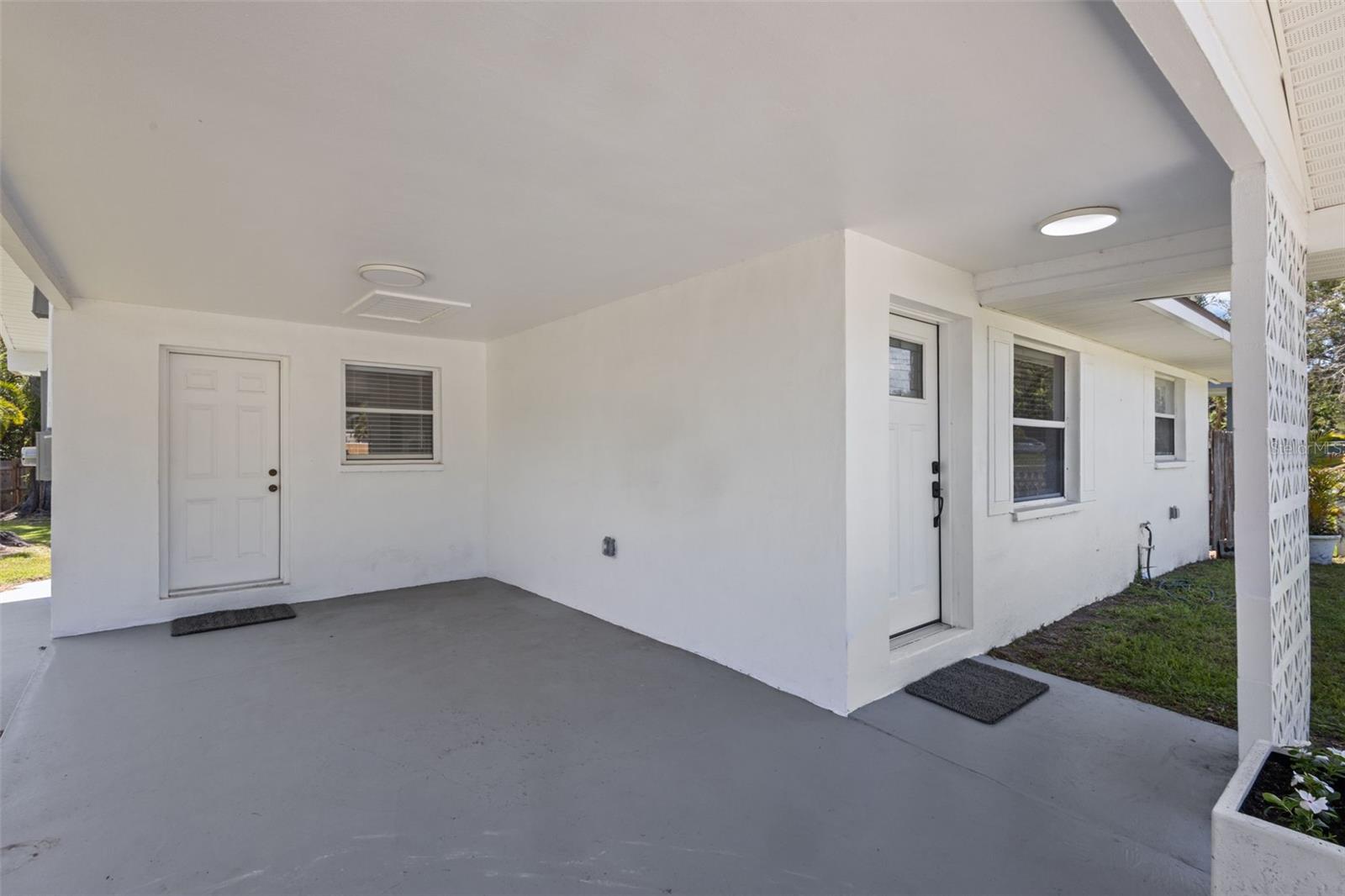 1781 Apache Trl Property Photo 16