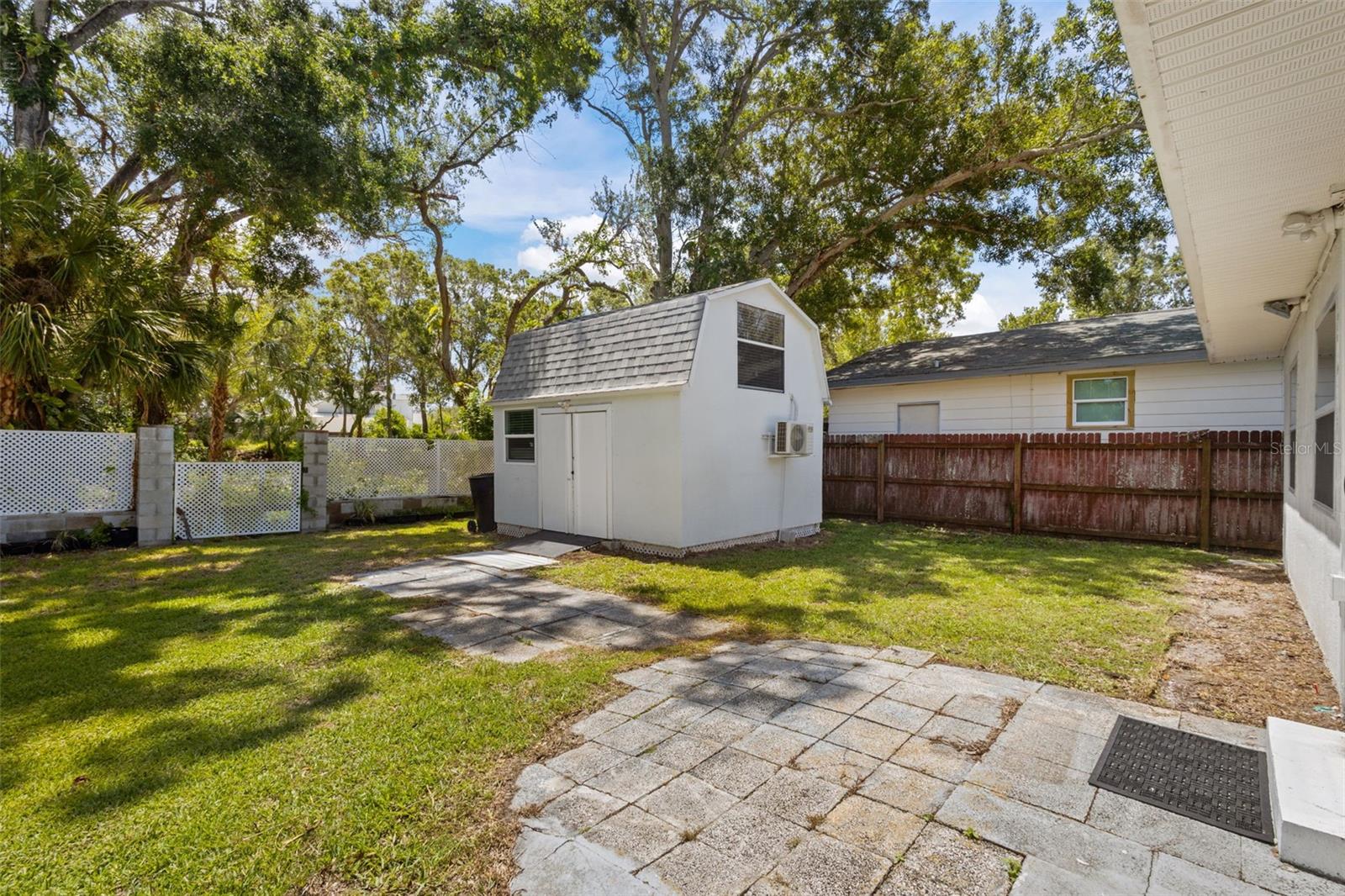 1781 Apache Trl Property Photo 34