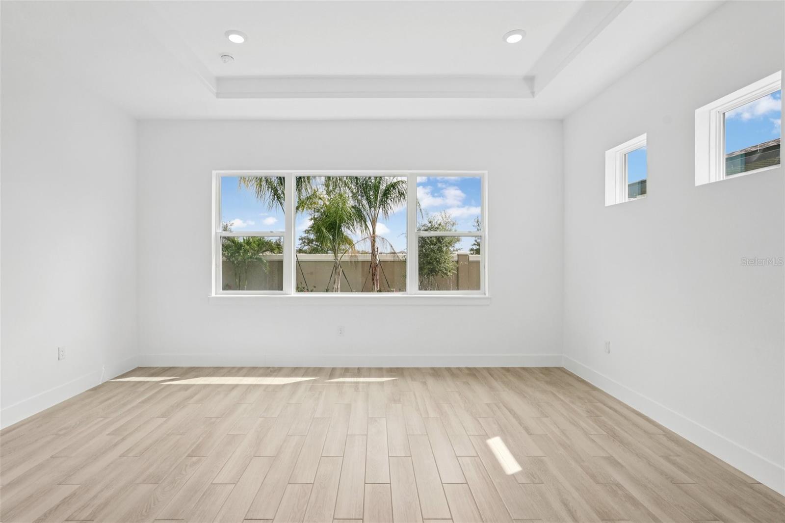 8234 Golden Beach Ct Property Photo 14