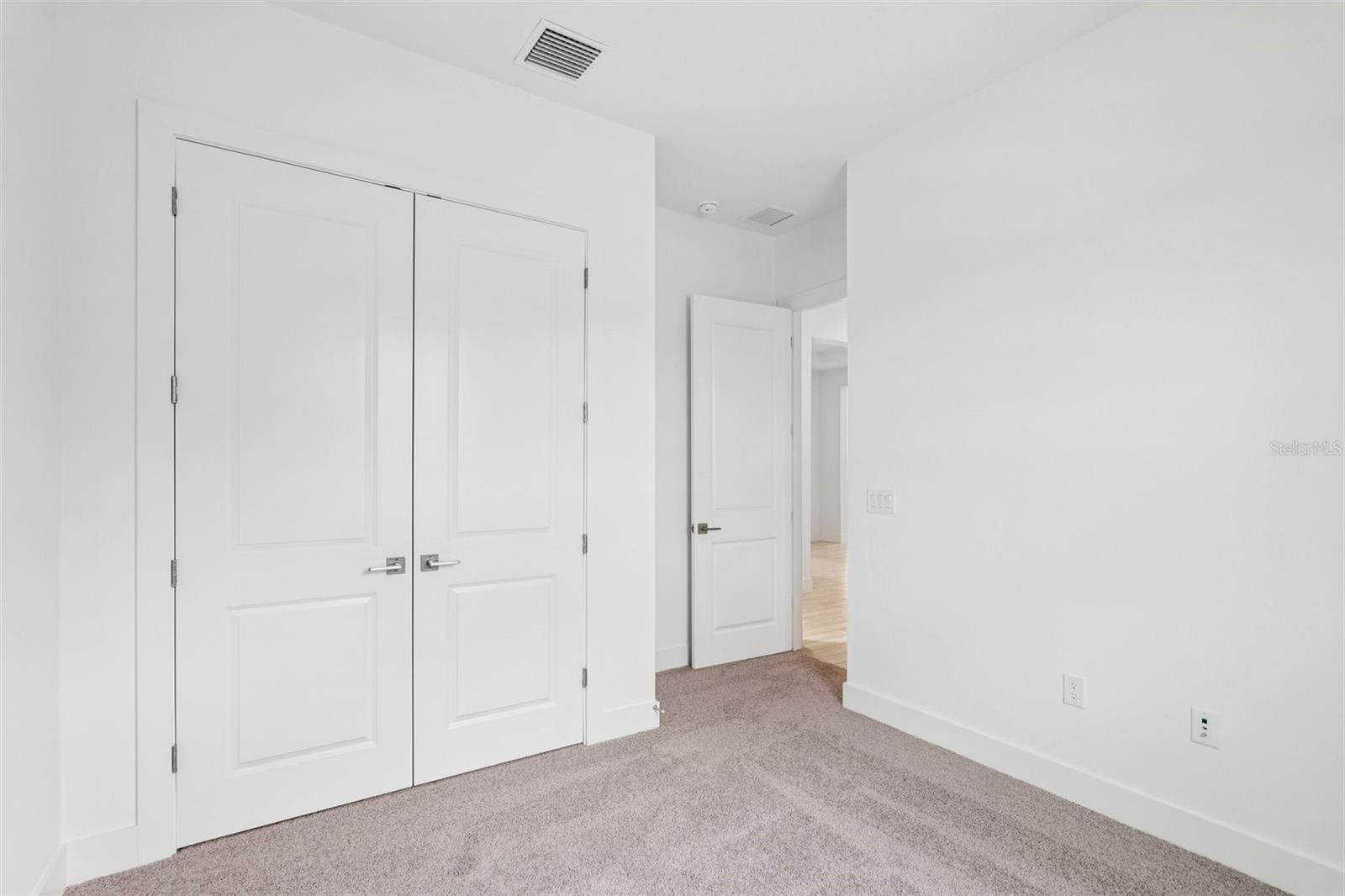 8234 Golden Beach Ct Property Photo 18