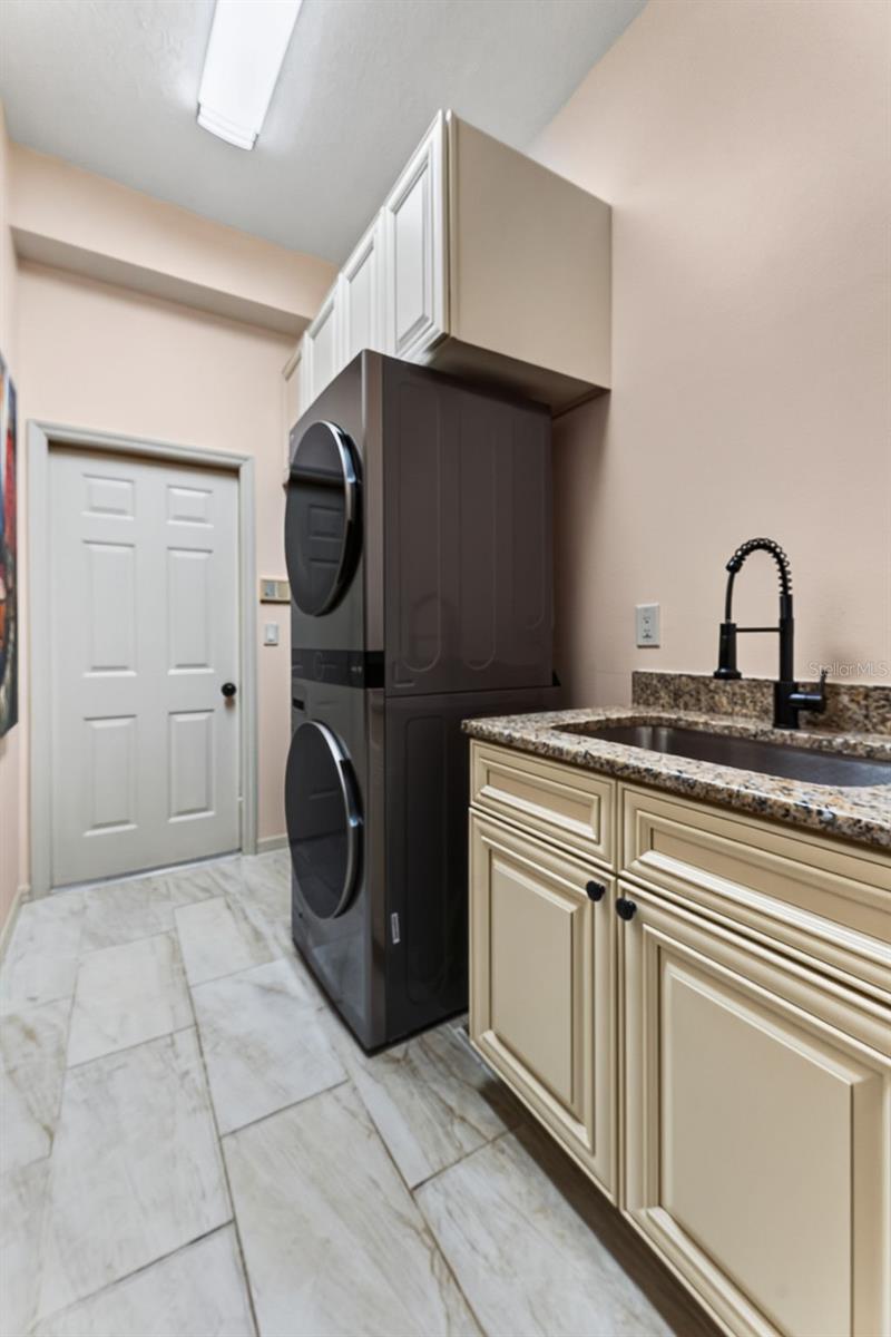 2941 Wilderness Blvd E Property Photo 35