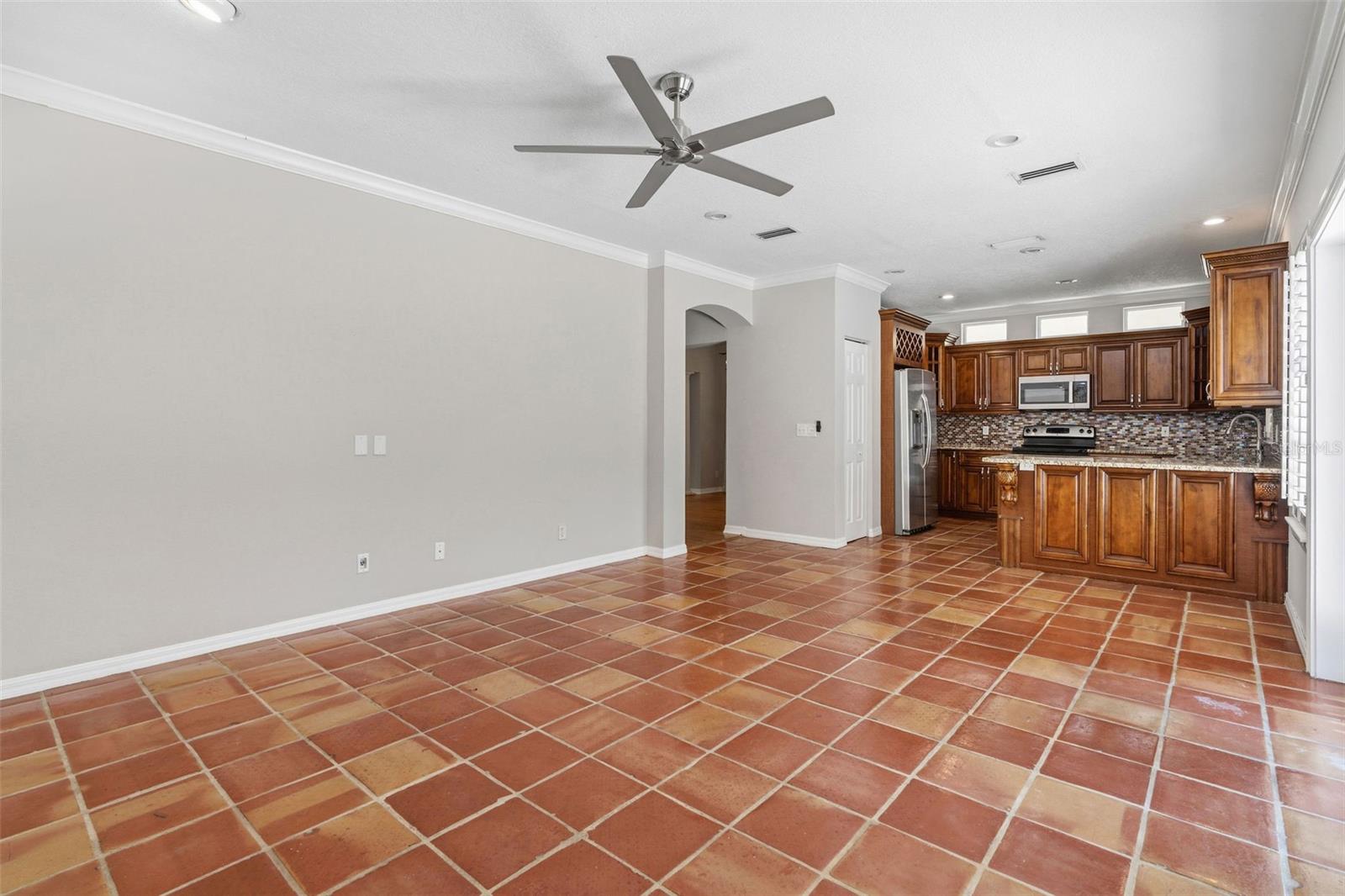 3710 W Leona St Property Photo 11