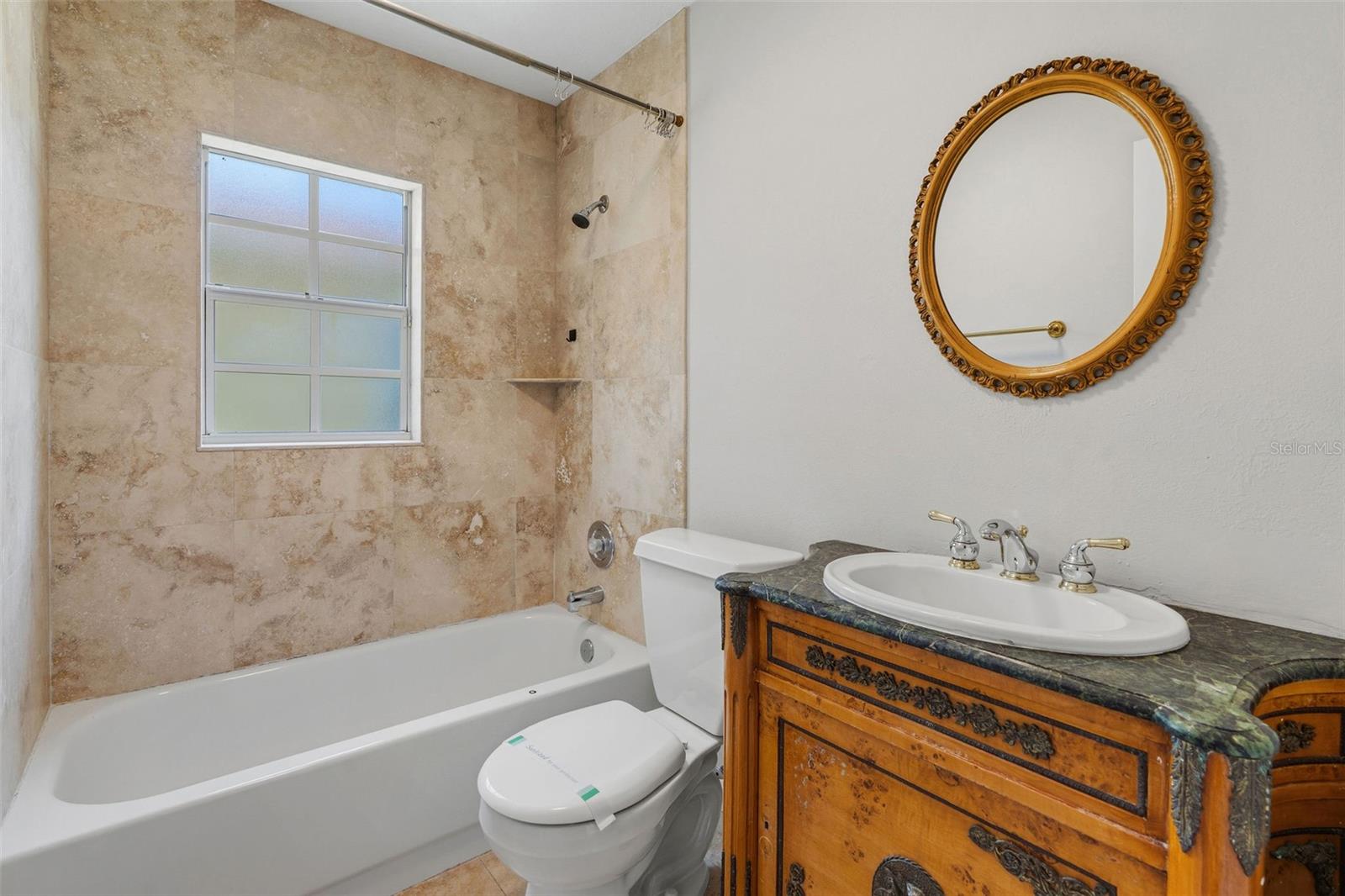 3710 W Leona St Property Photo 23