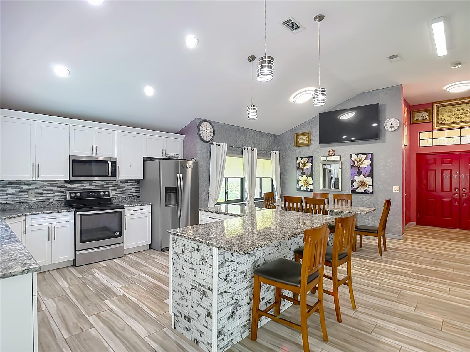 16040 Penwood Dr Property Photo 11
