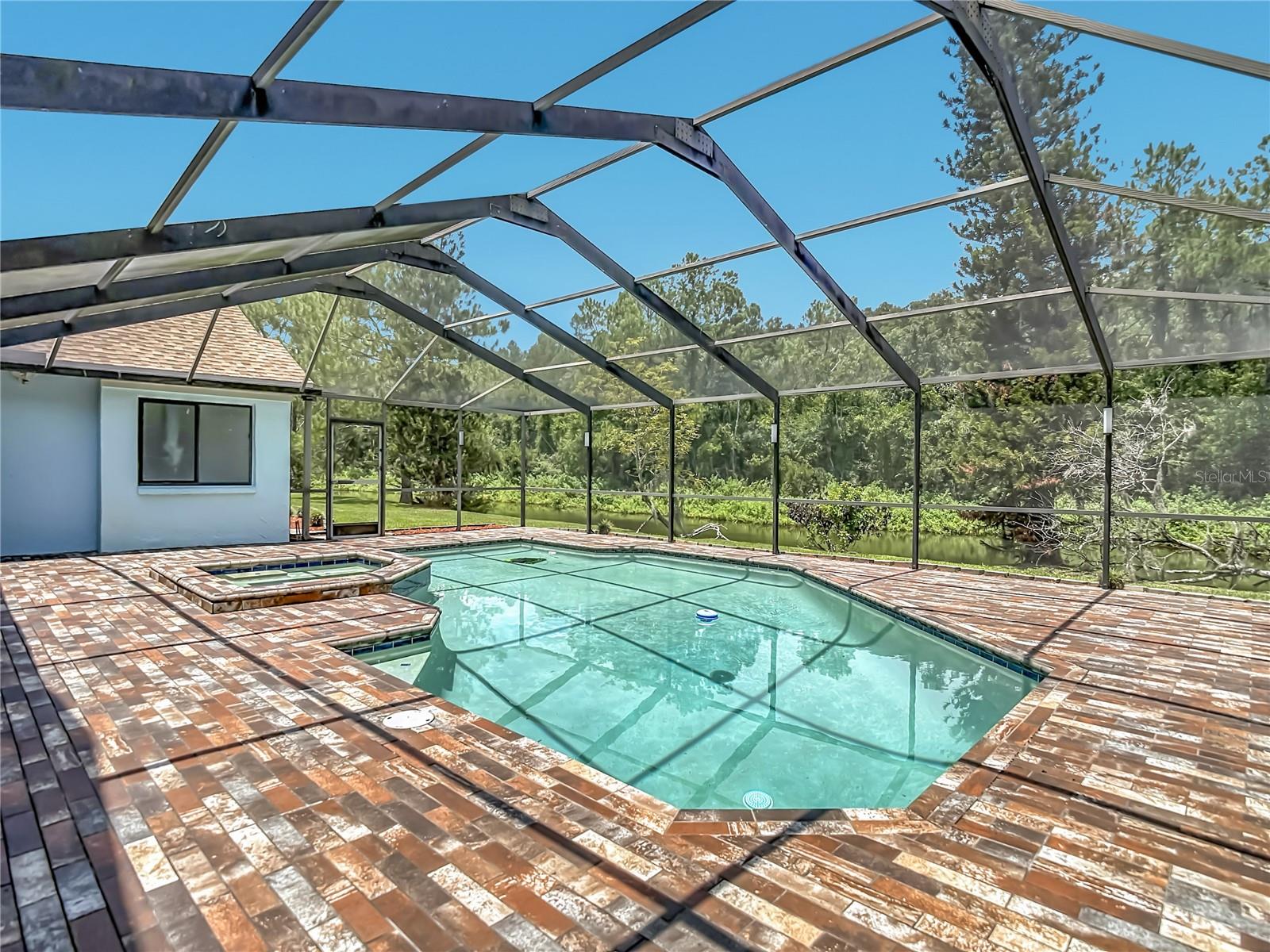 16040 Penwood Dr Property Photo 66