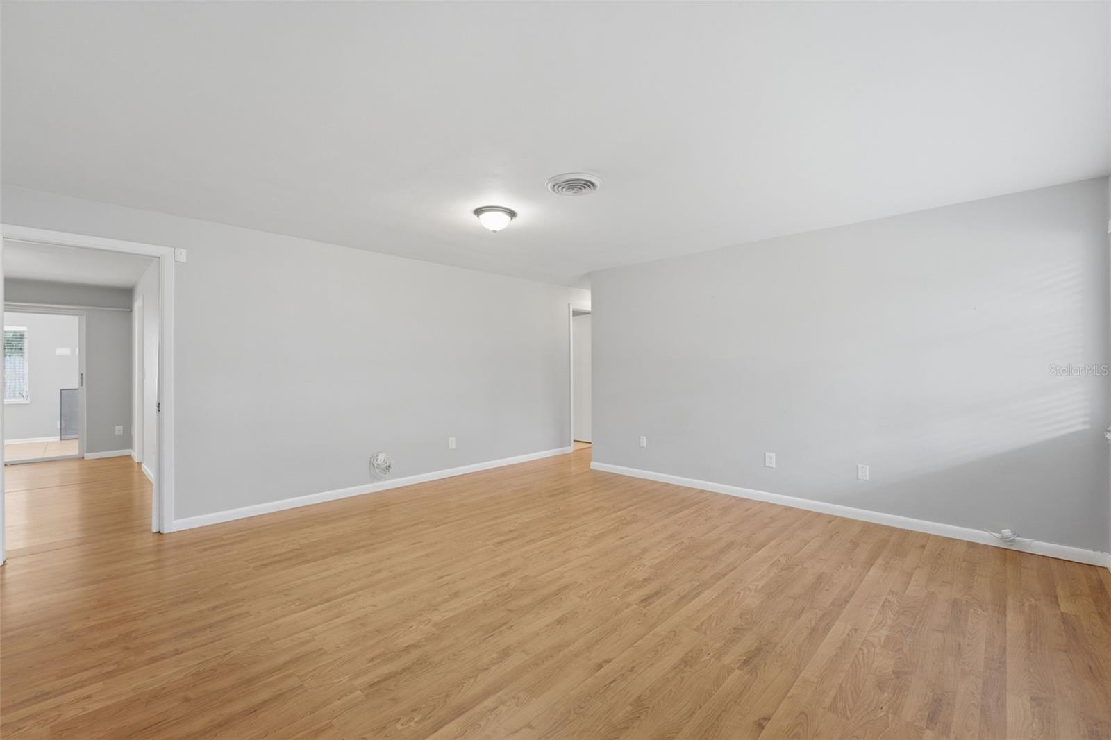 1387 Bellevue Blvd Property Photo 5