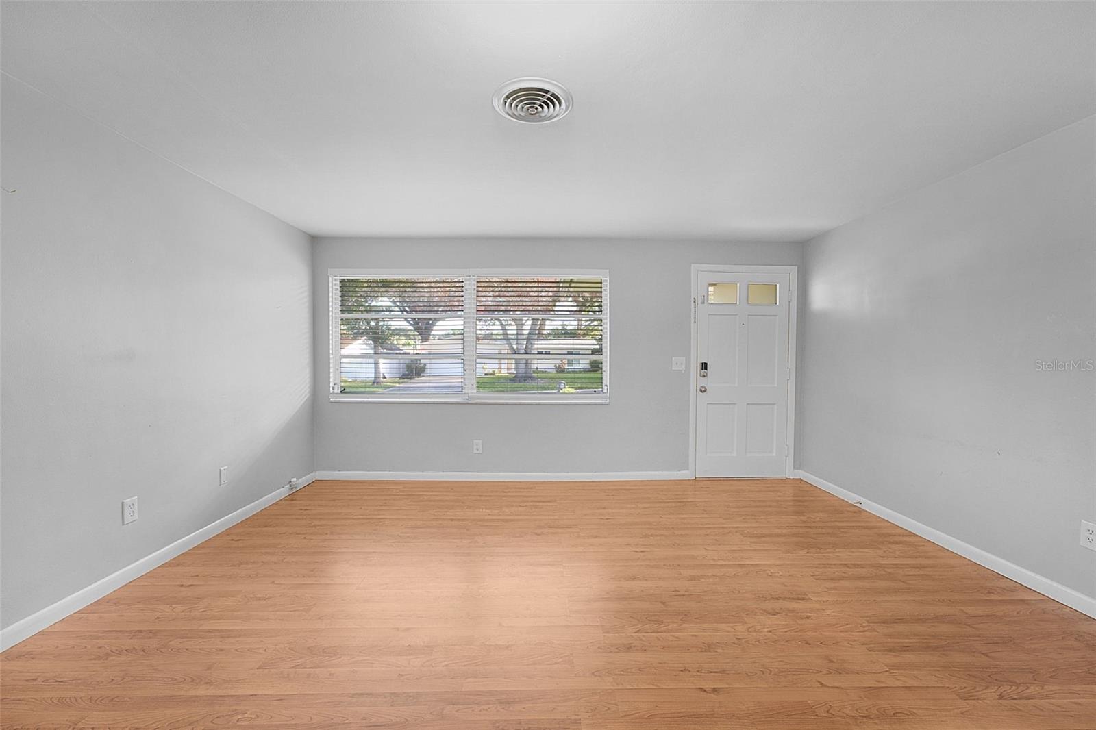 1387 Bellevue Blvd Property Photo 7