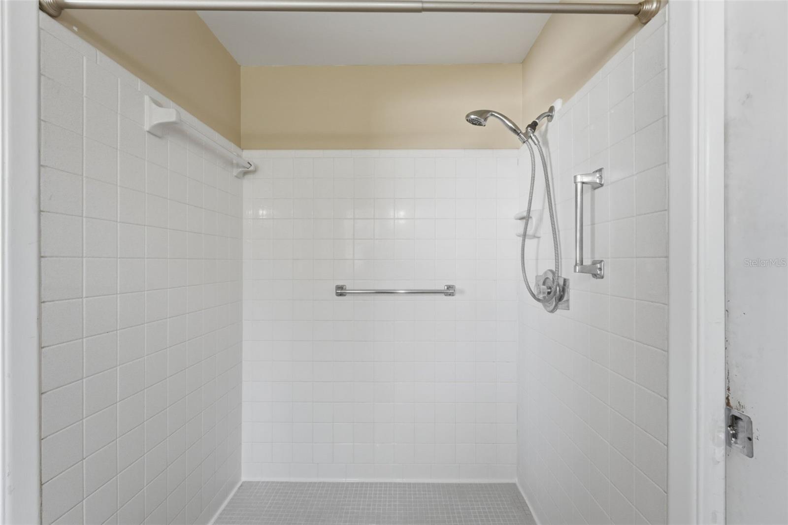 1387 Bellevue Blvd Property Photo 25