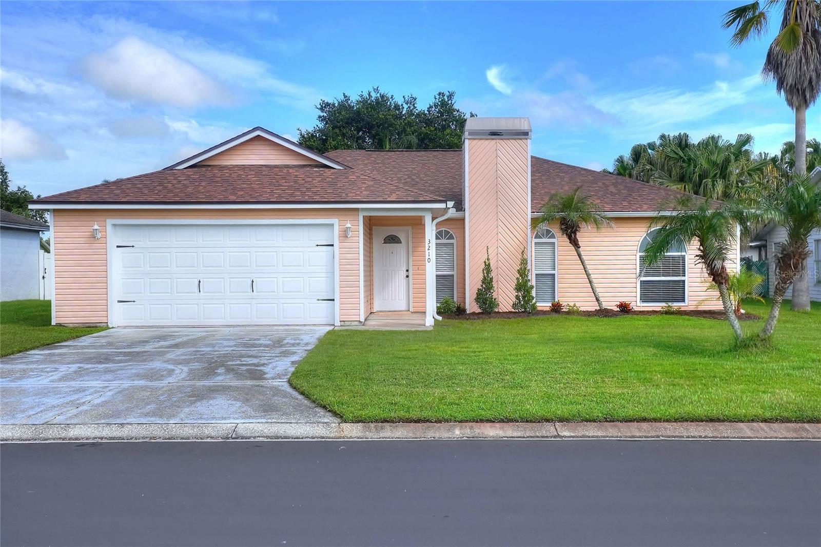 3210 Thoroughbred Loop Property Photo 4