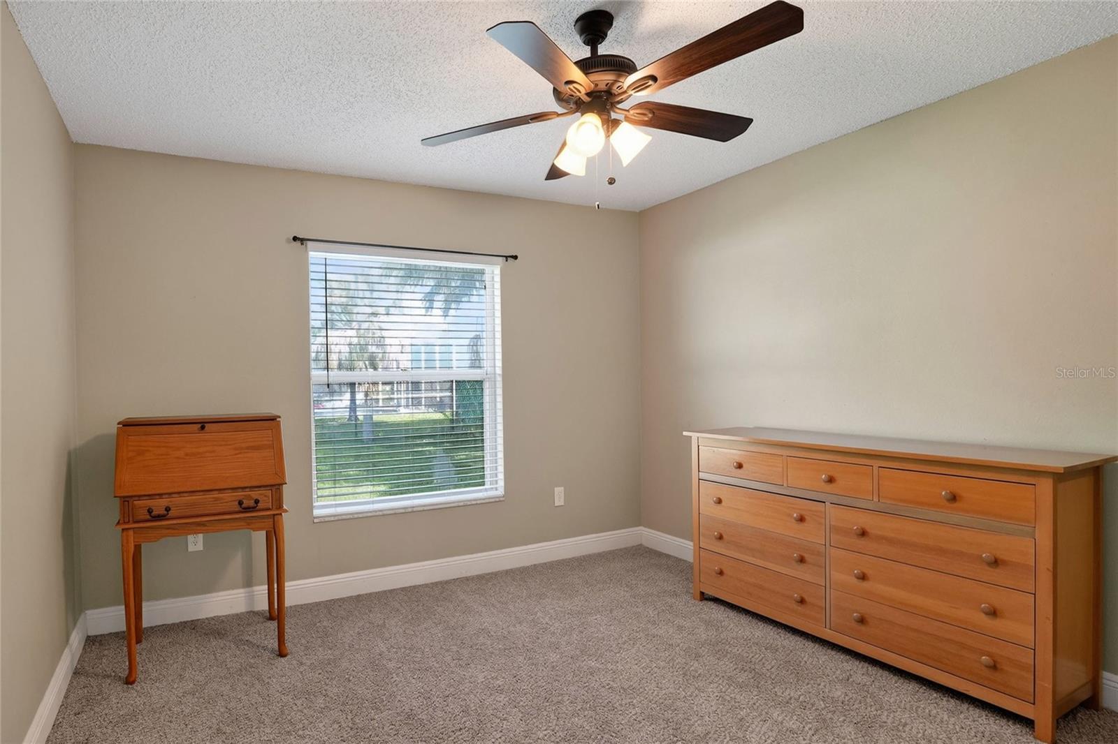 3210 Thoroughbred Loop Property Photo 24