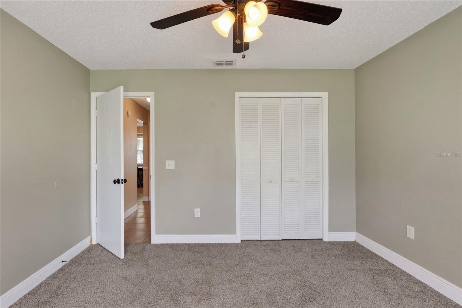 3210 Thoroughbred Loop Property Photo 28