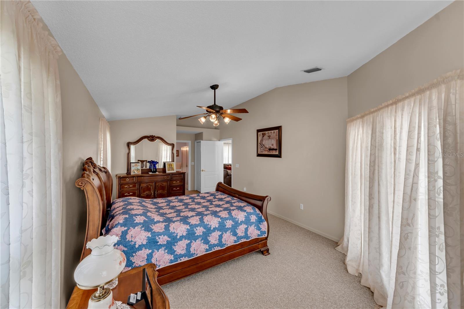 5146 Worth Ct Property Photo 23