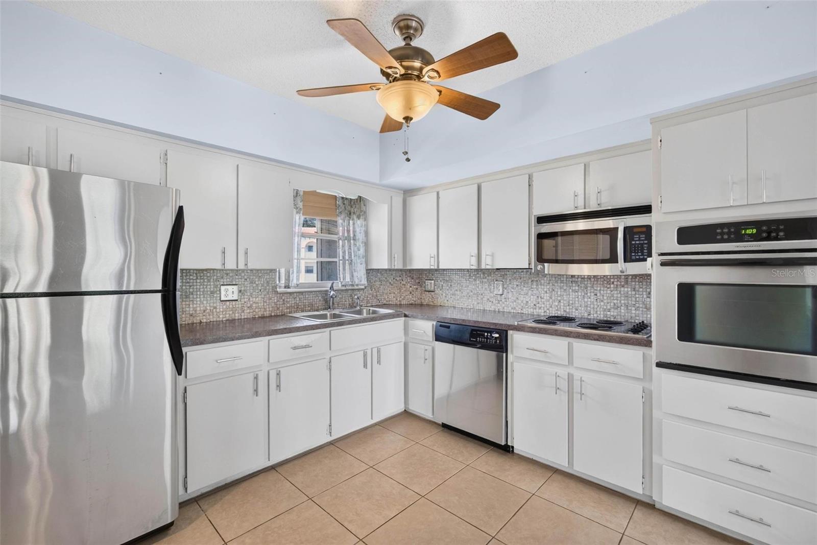 2410 Franciscan Dr #60 Property Photo 3