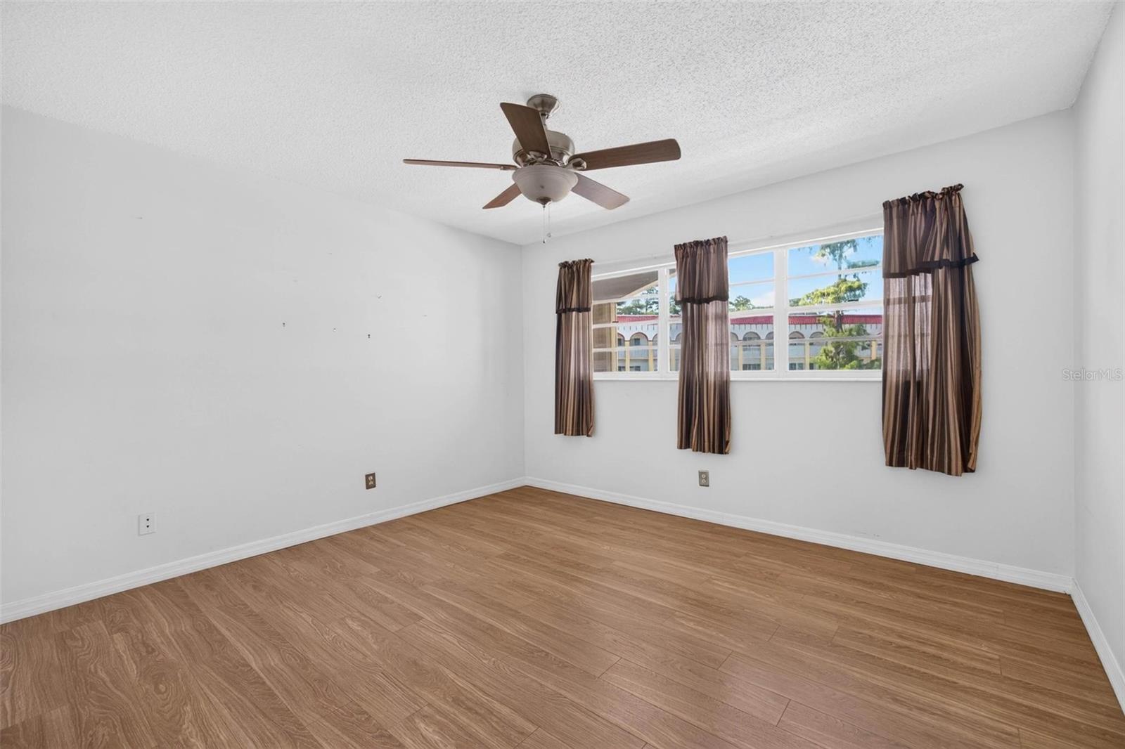 2410 Franciscan Dr #60 Property Photo 13