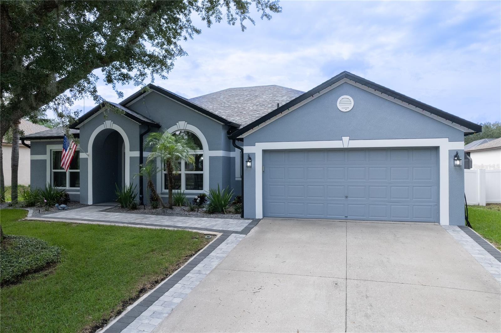 12408 Riverglen Dr Property Photo 1