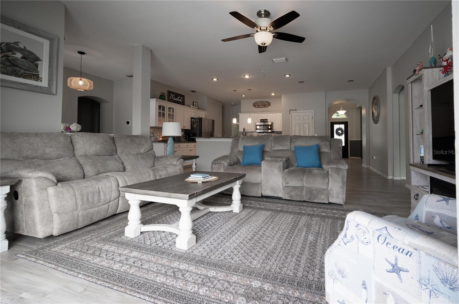 12408 Riverglen Dr Property Photo 25
