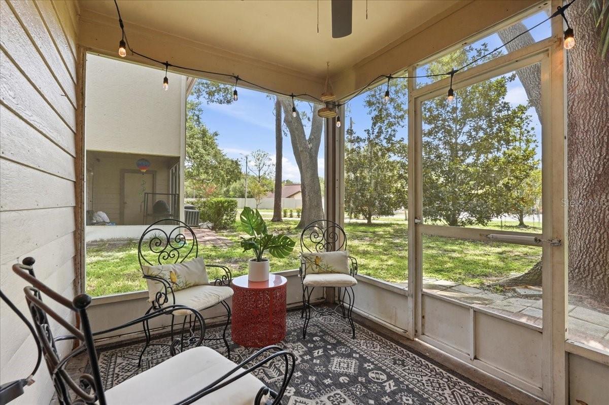 2120 Fletchers Point Cir Property Photo 11