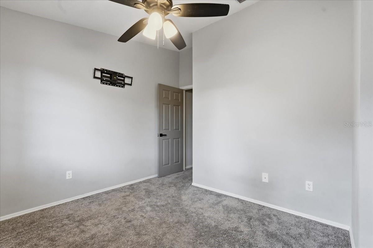 2120 Fletchers Point Cir Property Photo 20