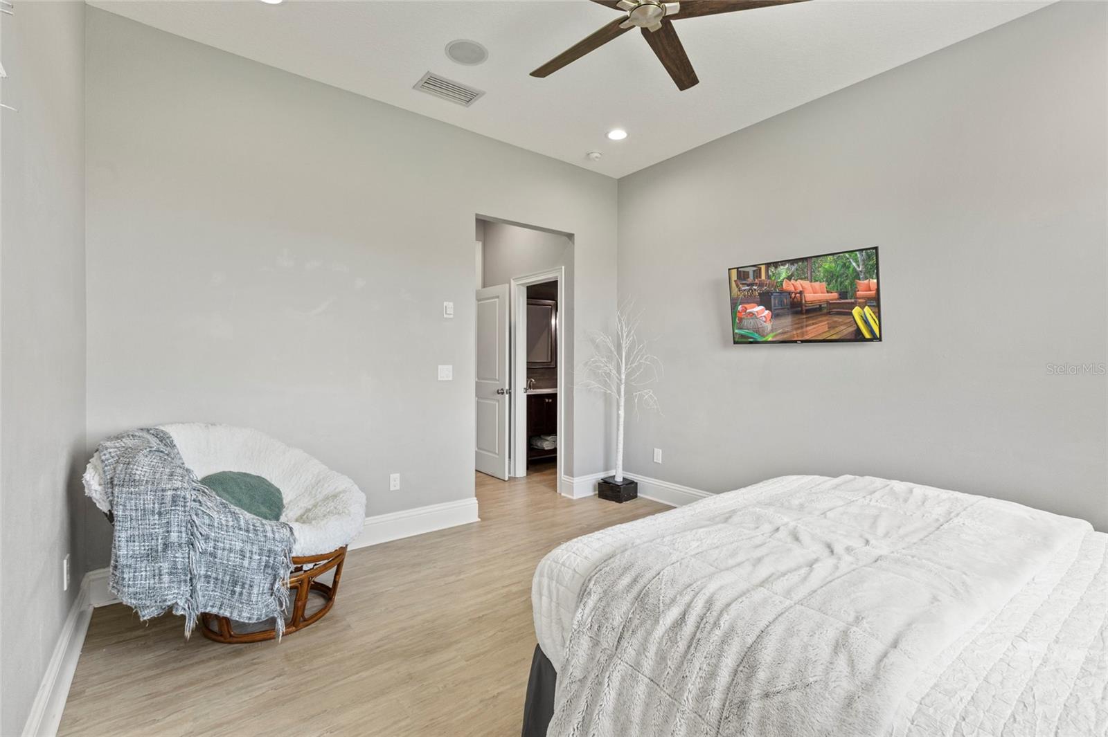 15710 Colding Loop Property Photo 25