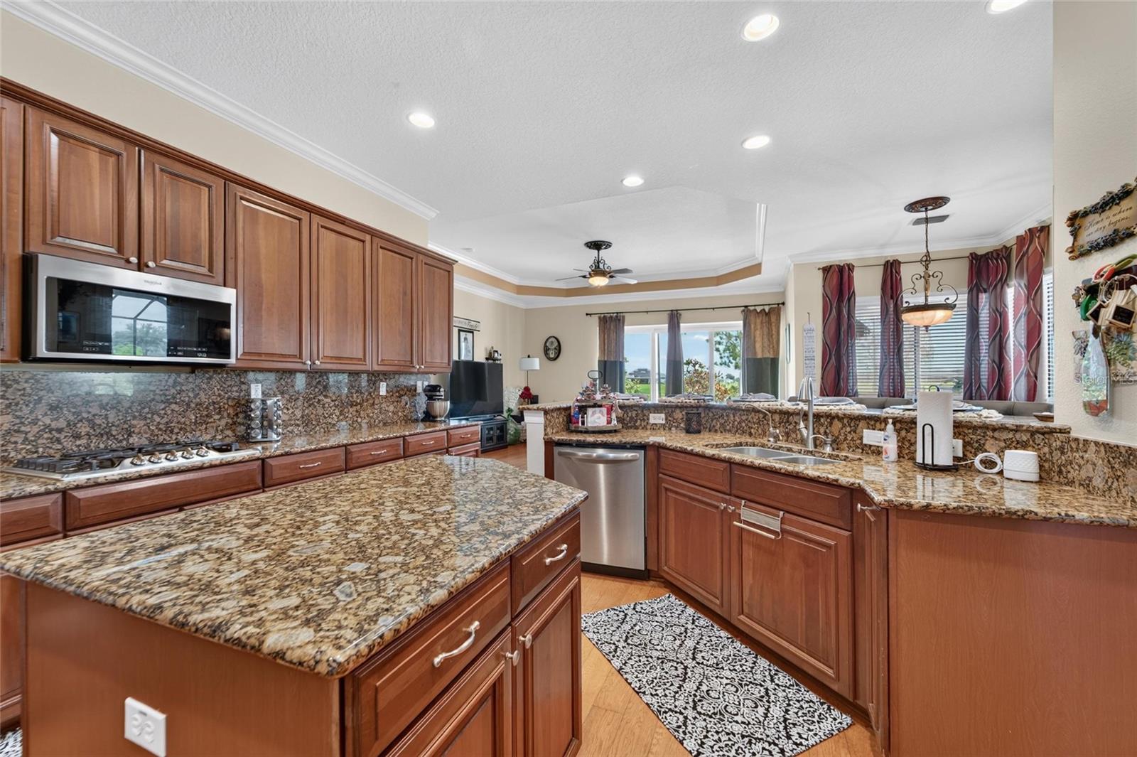 5207 Lake Venice Dr Property Photo 16