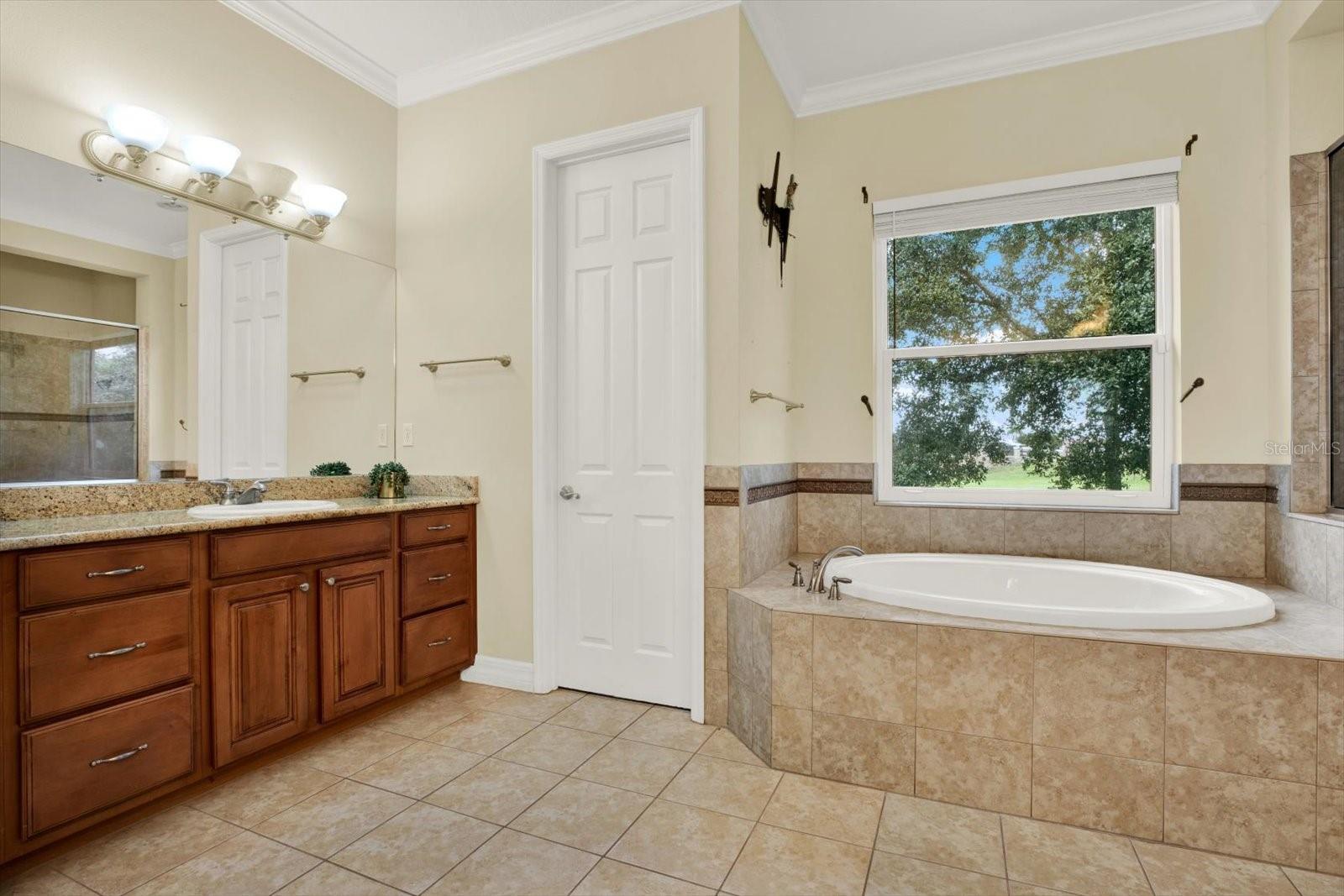 5207 Lake Venice Dr Property Photo 28