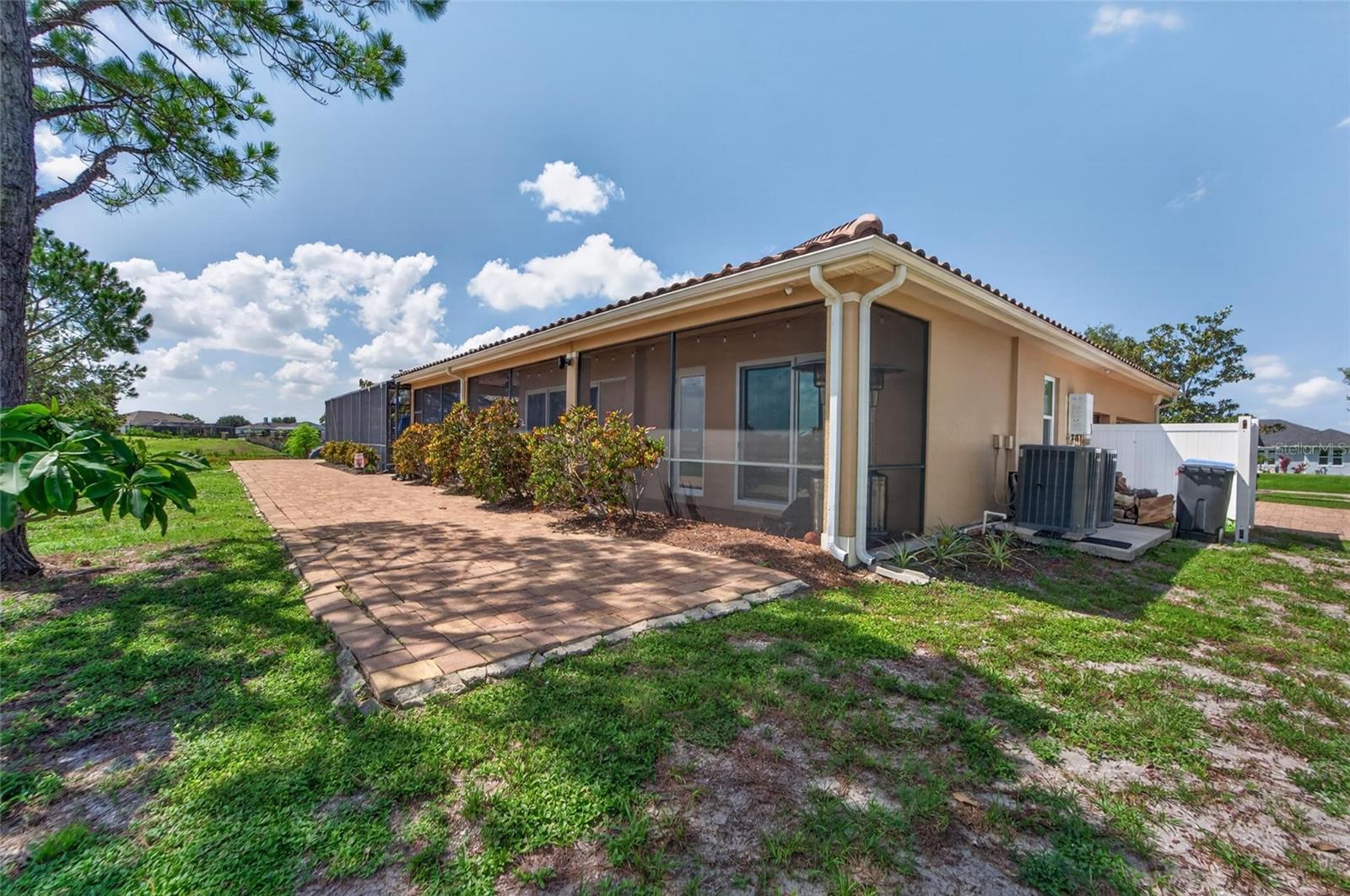5207 Lake Venice Dr Property Photo 57