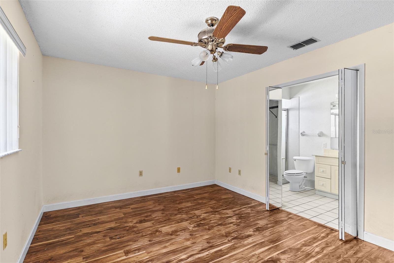 436 Manor Blvd Property Photo 10