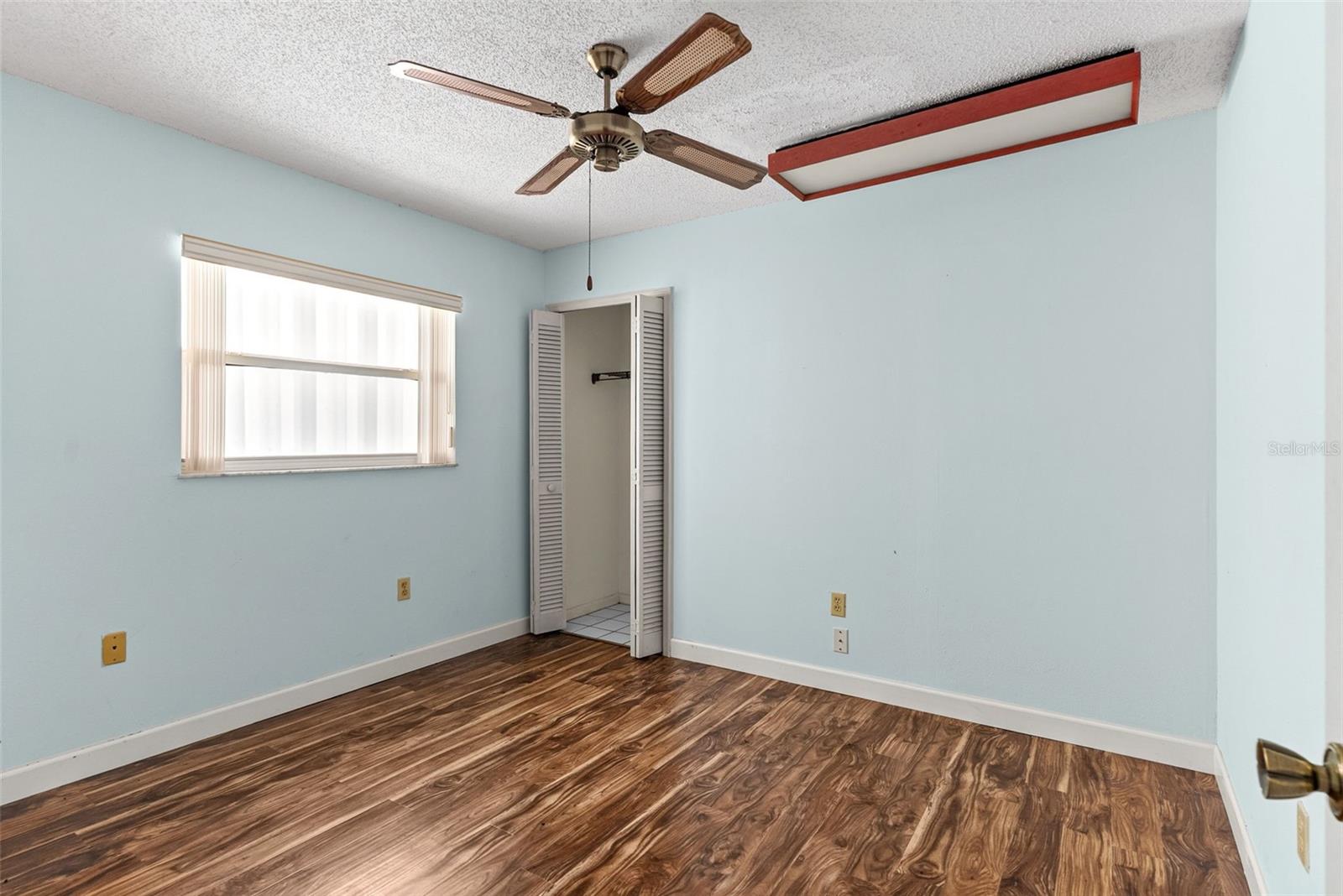 436 Manor Blvd Property Photo 17