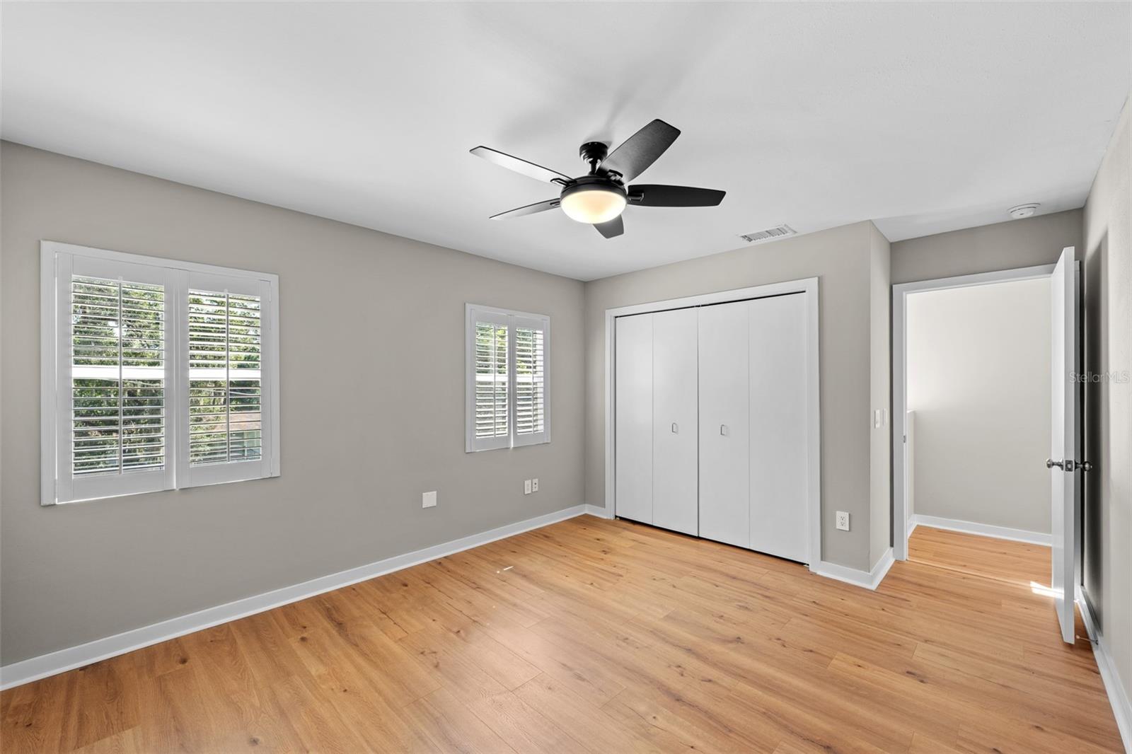 1513 E Park Cir Property Photo 24