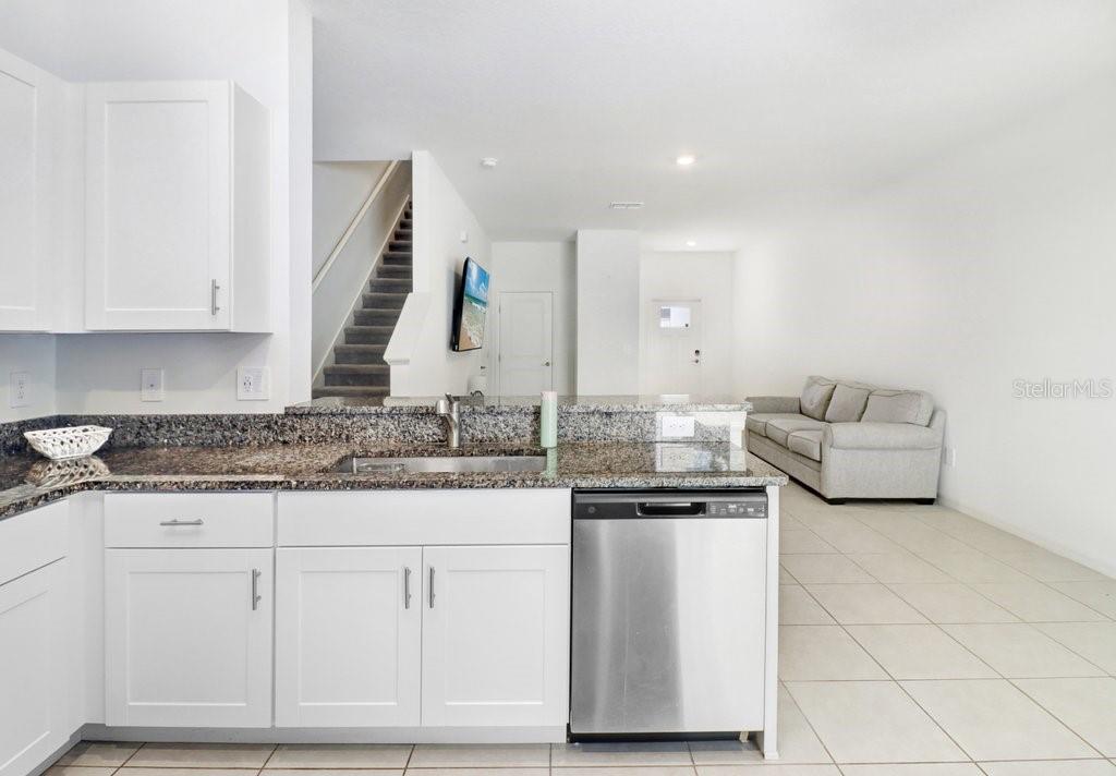 10263 Trumpet Honetsuckle Way Property Photo 14