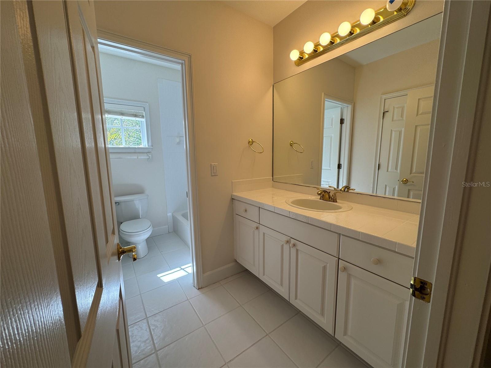 3103 W Waverly Ave Property Photo 49