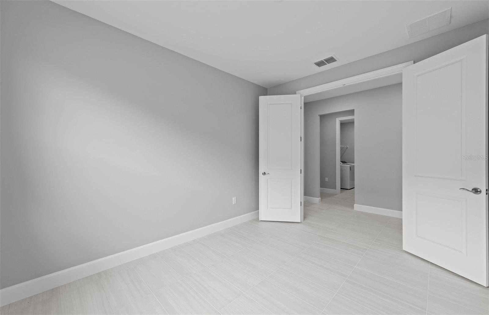 1840 Silver Shores Blvd Property Photo 8