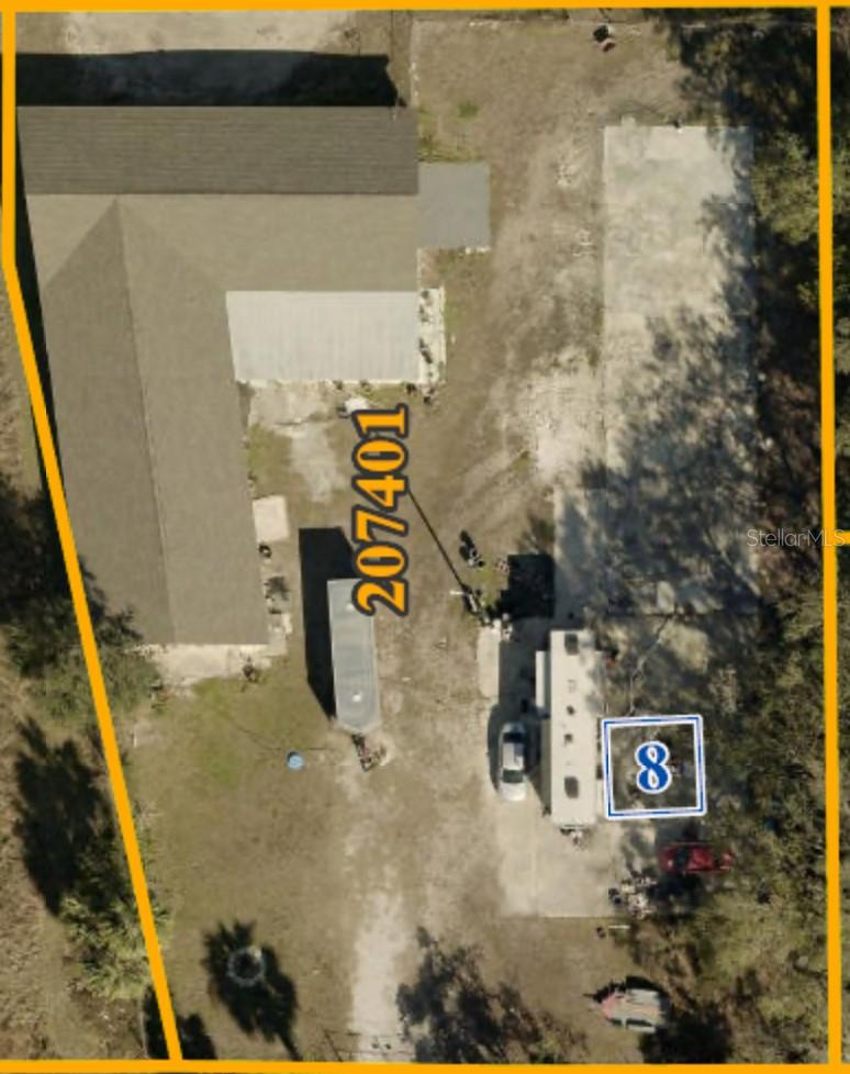301 E Tomlin St Property Photo 1