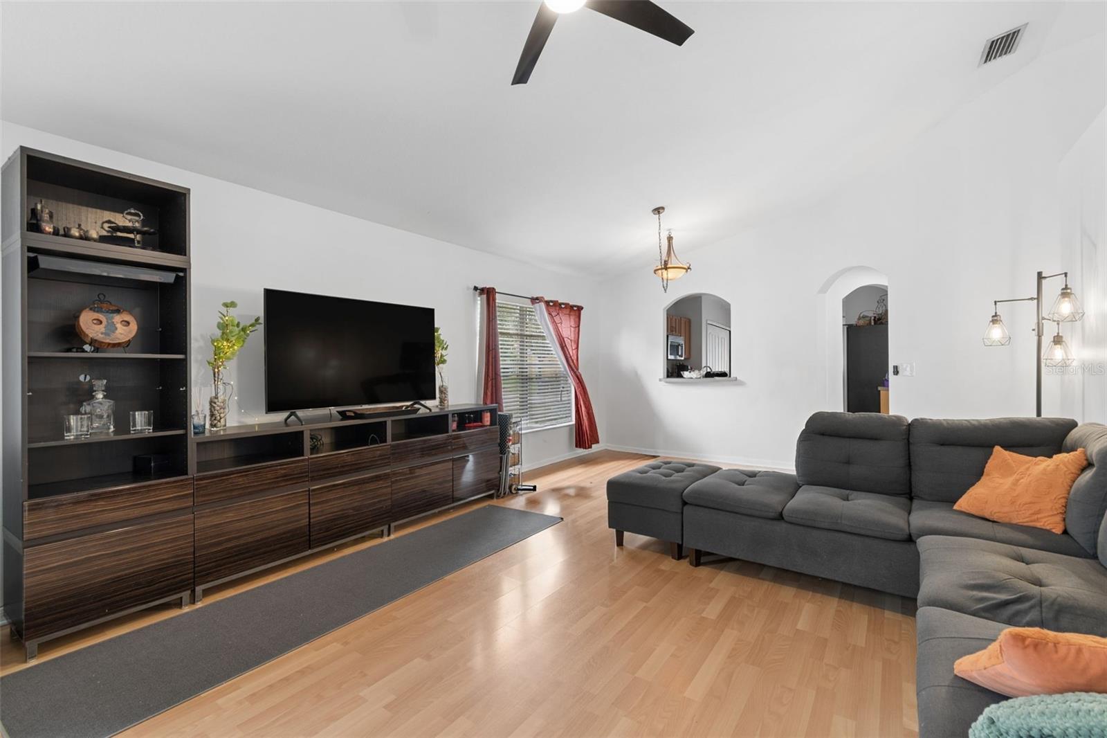 10731 Navigation Dr Property Photo 5