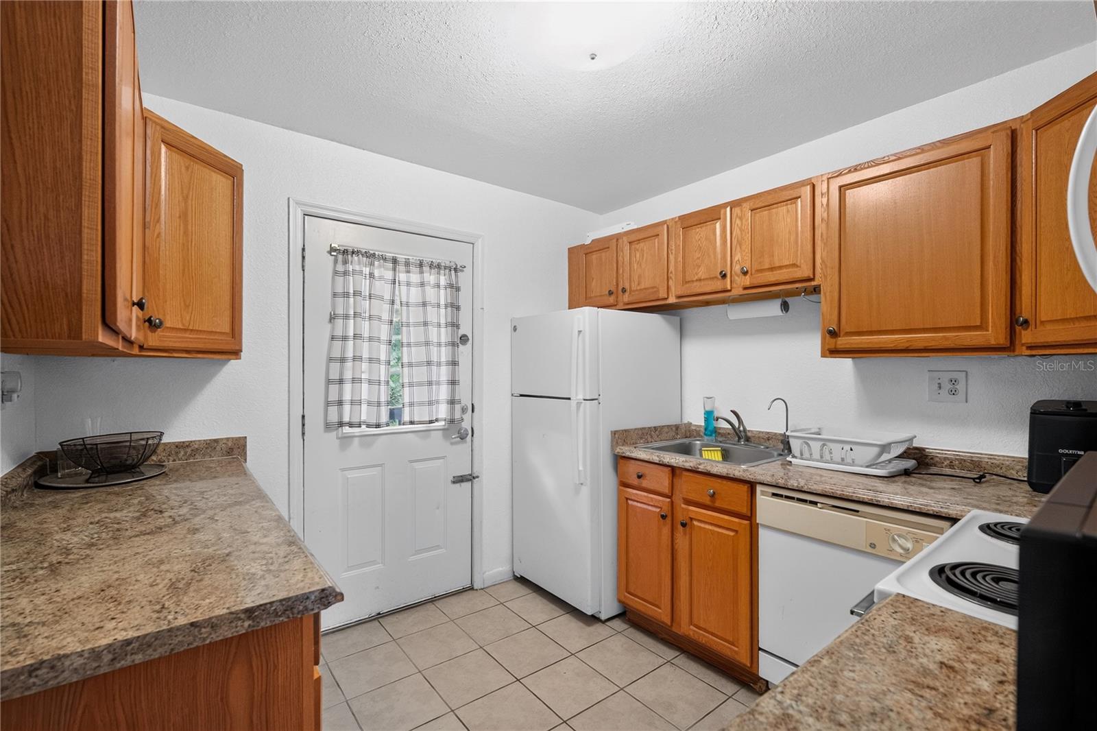12405 Oak Cedar Pl #202 Property Photo 7
