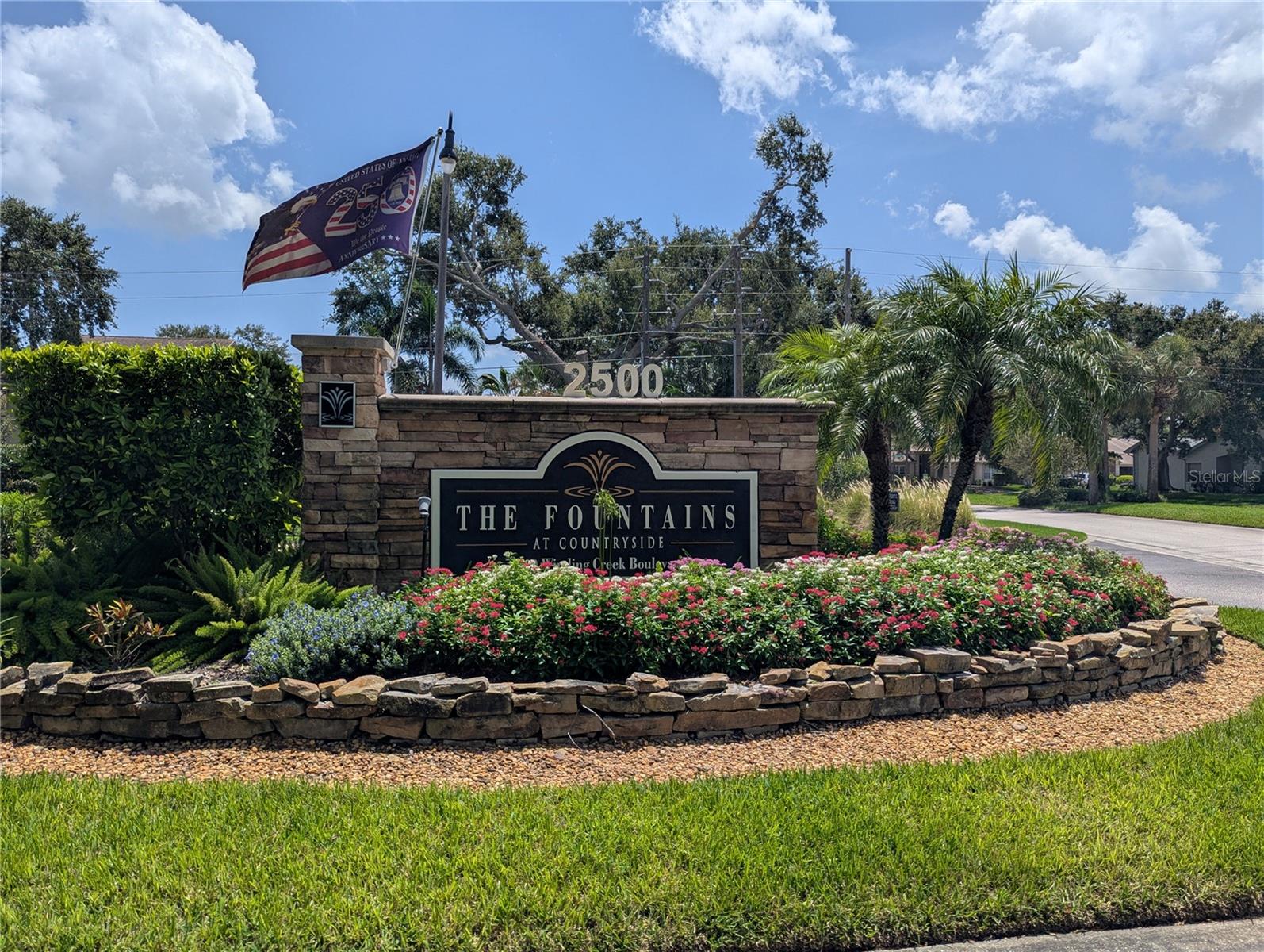 2500 Winding Creek Blvd #e208 Property Photo 1