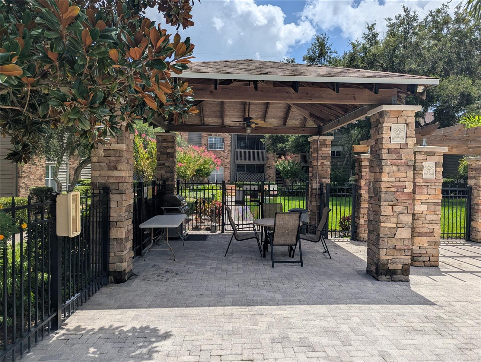 2500 Winding Creek Blvd #e208 Property Photo 16