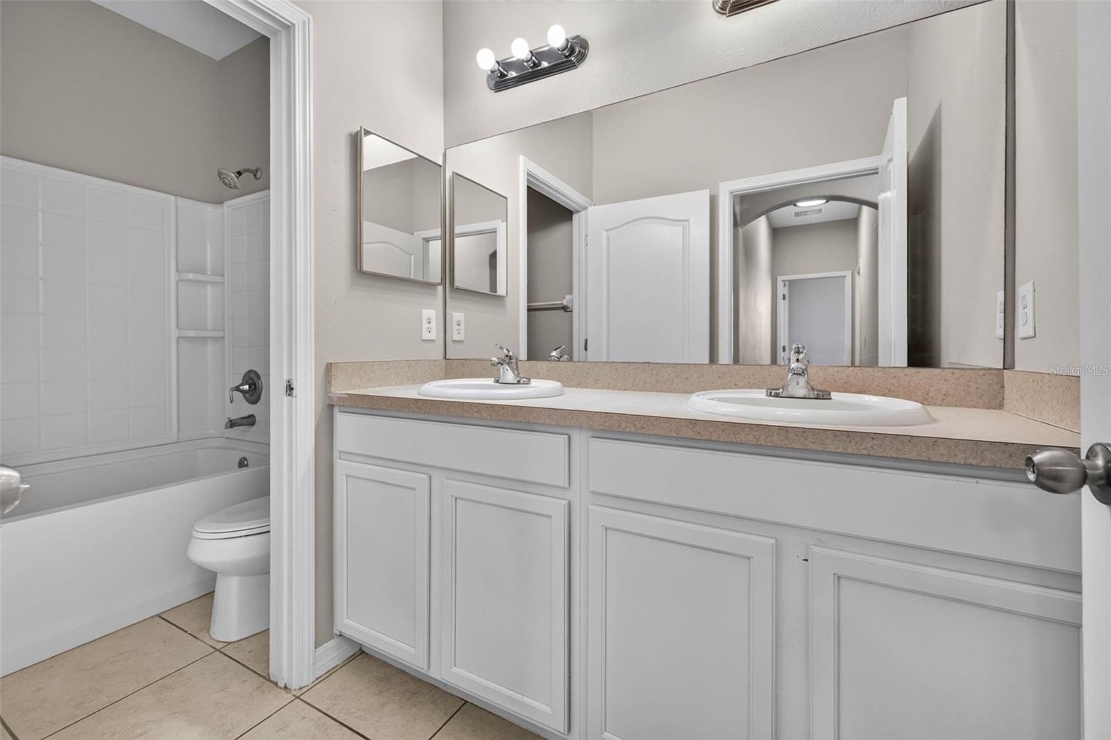 14013 Hollow Leaf Pl Property Photo 19
