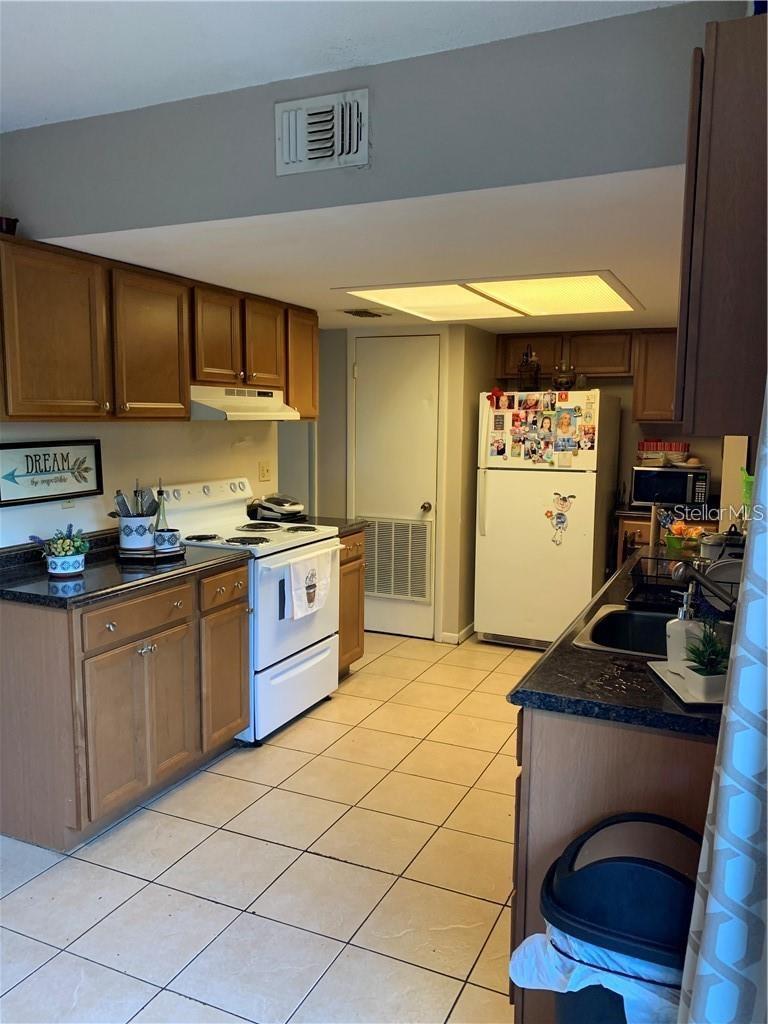 913 Buck Ct Property Photo 7