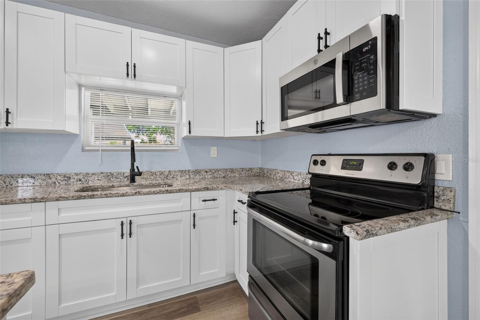 6462 Sealawn Dr Property Photo 8